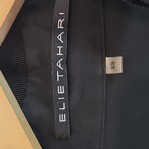 Elie Tahari Fitted Blouse Ruffle Front Button Down Casual Office Stretch - Picture 4 of 6